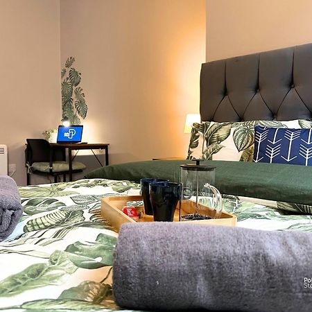 Hanley, Stoke - Modern Spacious Apartments By Polkastays Екстериор снимка