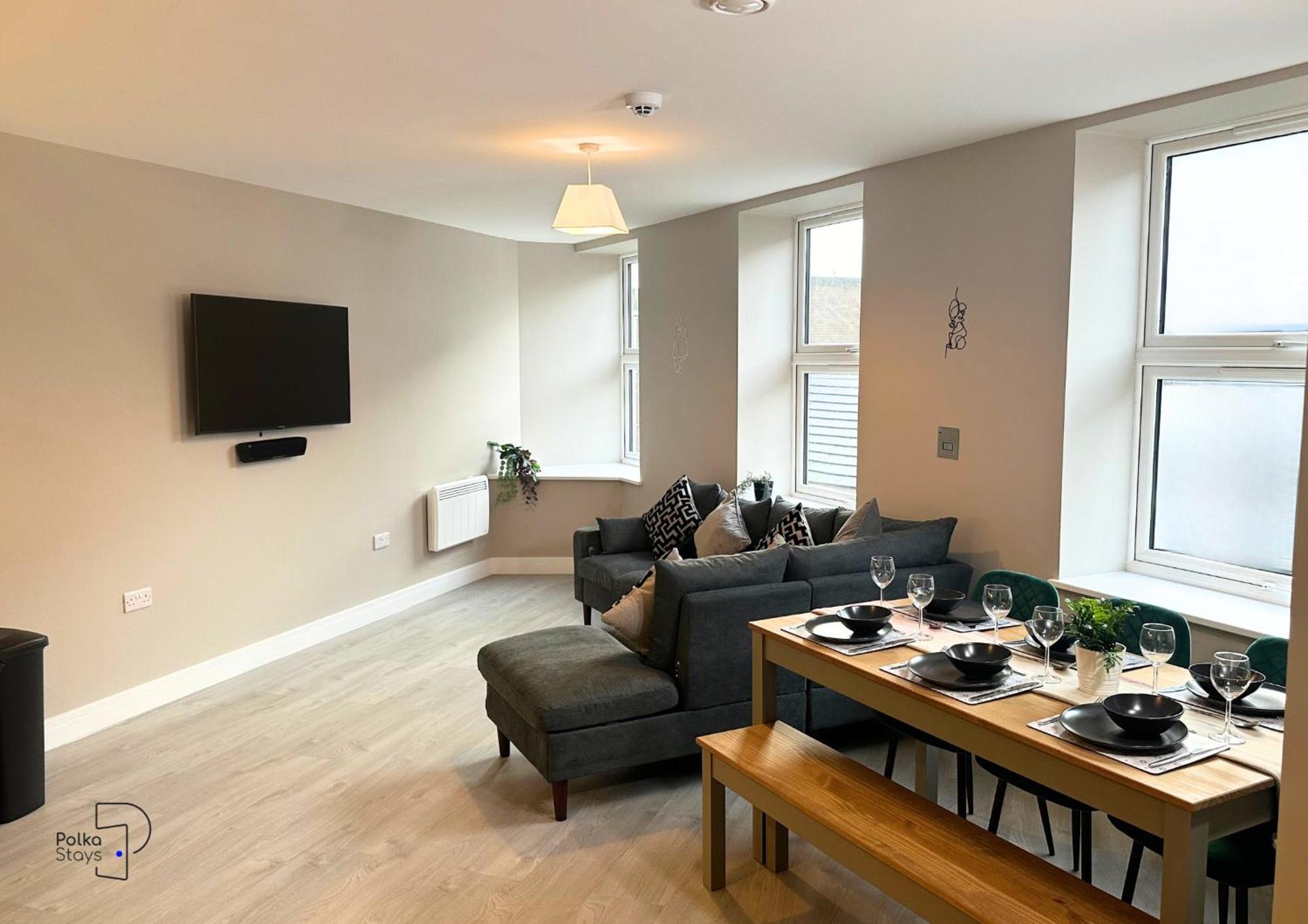 Hanley, Stoke - Modern Spacious Apartments By Polkastays Екстериор снимка