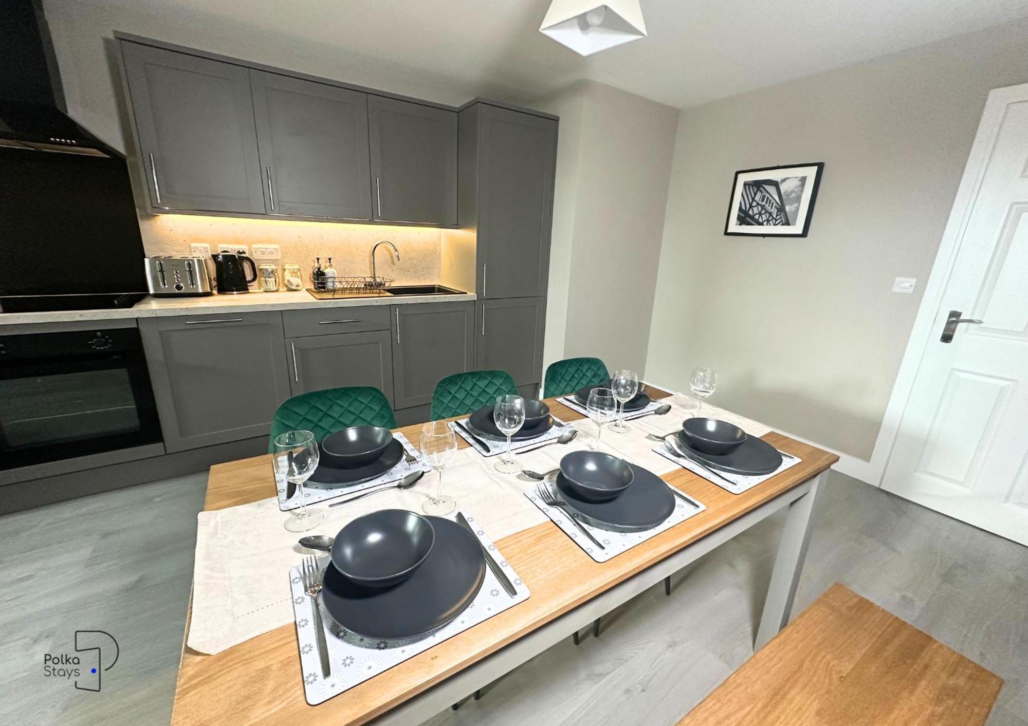 Hanley, Stoke - Modern Spacious Apartments By Polkastays Екстериор снимка