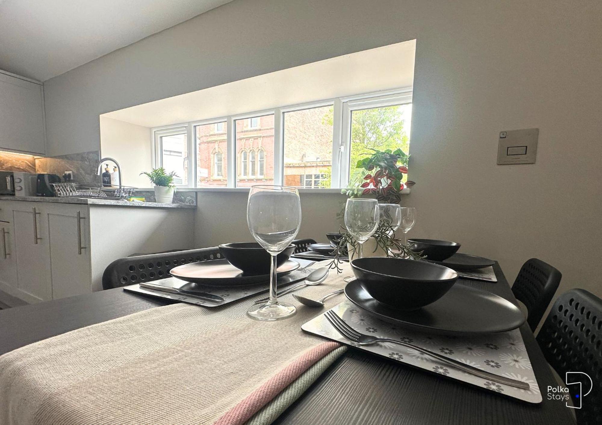 Hanley, Stoke - Modern Spacious Apartments By Polkastays Екстериор снимка